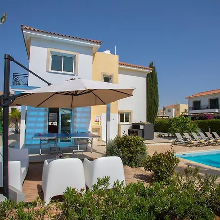 Blue Palms Villa Ayía Nápa
