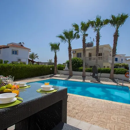 Villa Blue Palms *